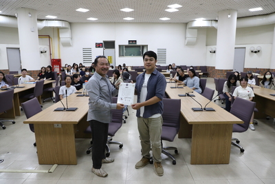 114.10.15邀請林侑毅副教授演講合影留念